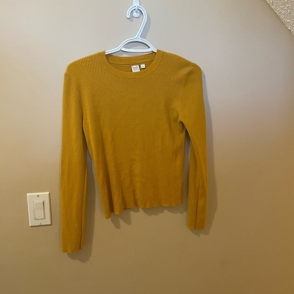 Simons Sweaters - Twik Women’s Yellow Cropped Ribbed Knit Top size Large